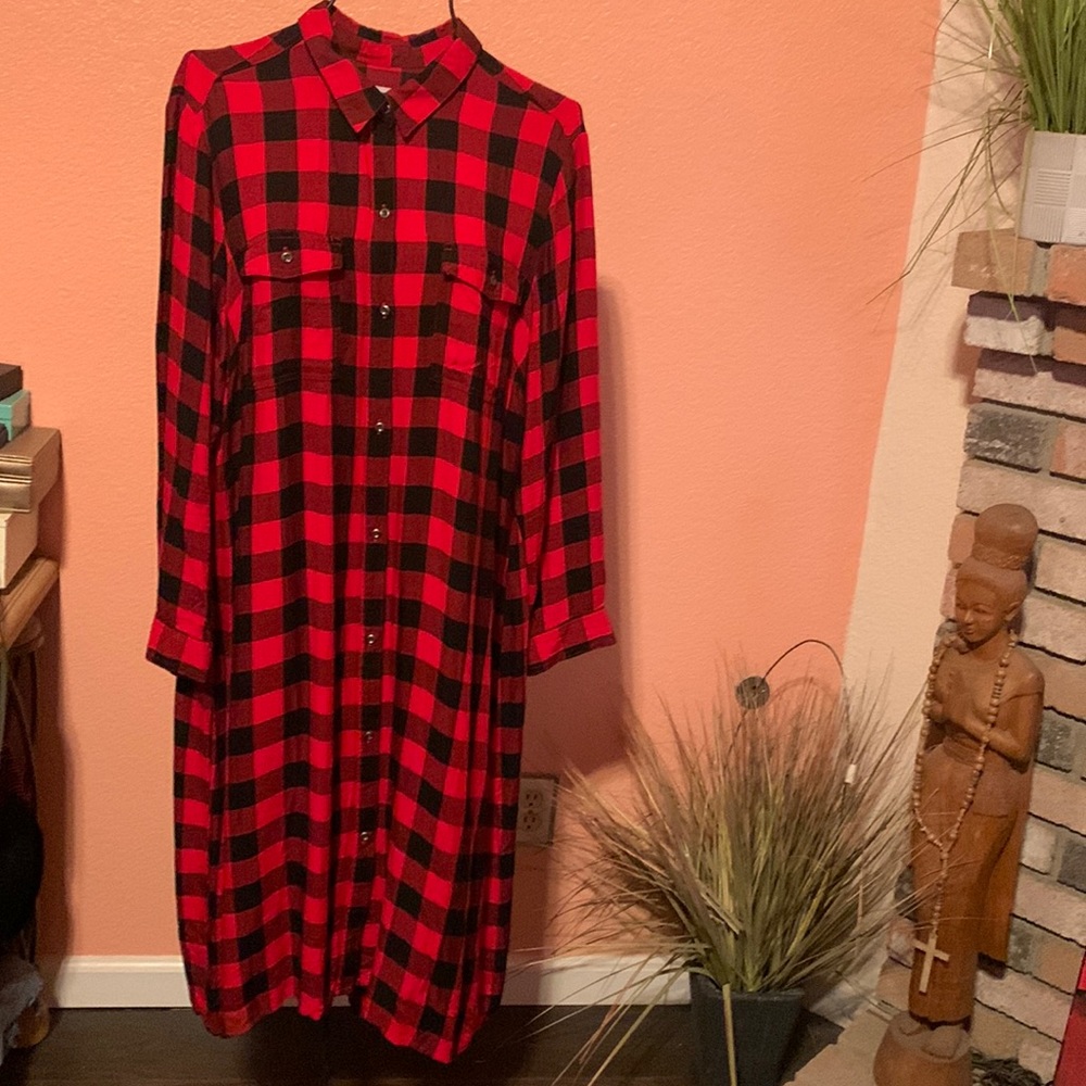 Pre-Owned Red/Black Plaid Duster Dress